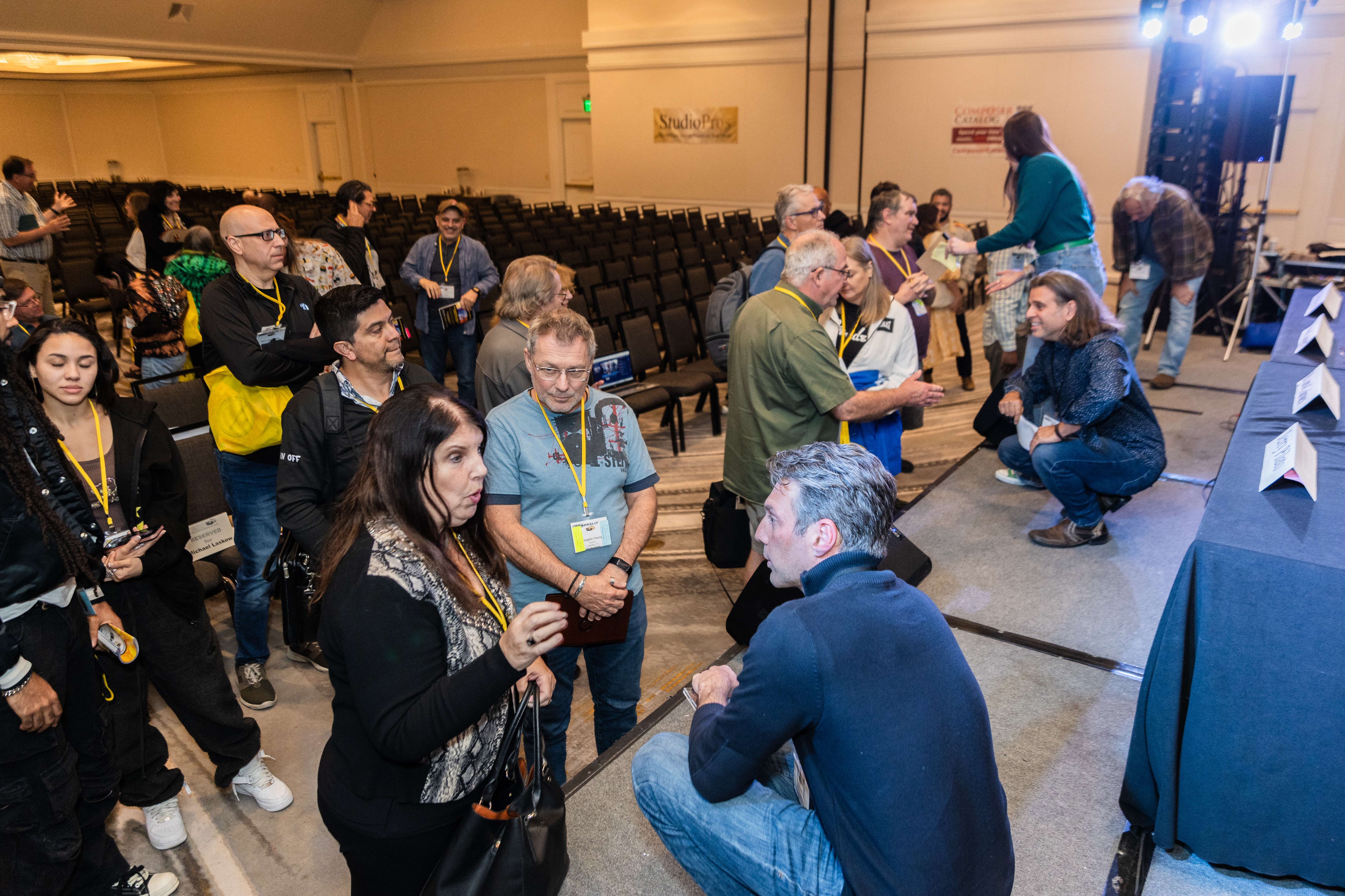 The Road Rally is famous for how many opportunities our members have to meet industry executives face-to-face. Here’s a great example after all of the panelists from the Film & TV Pitch and Feedback panel took time to stay in the ballroom to chat with a lot of members.